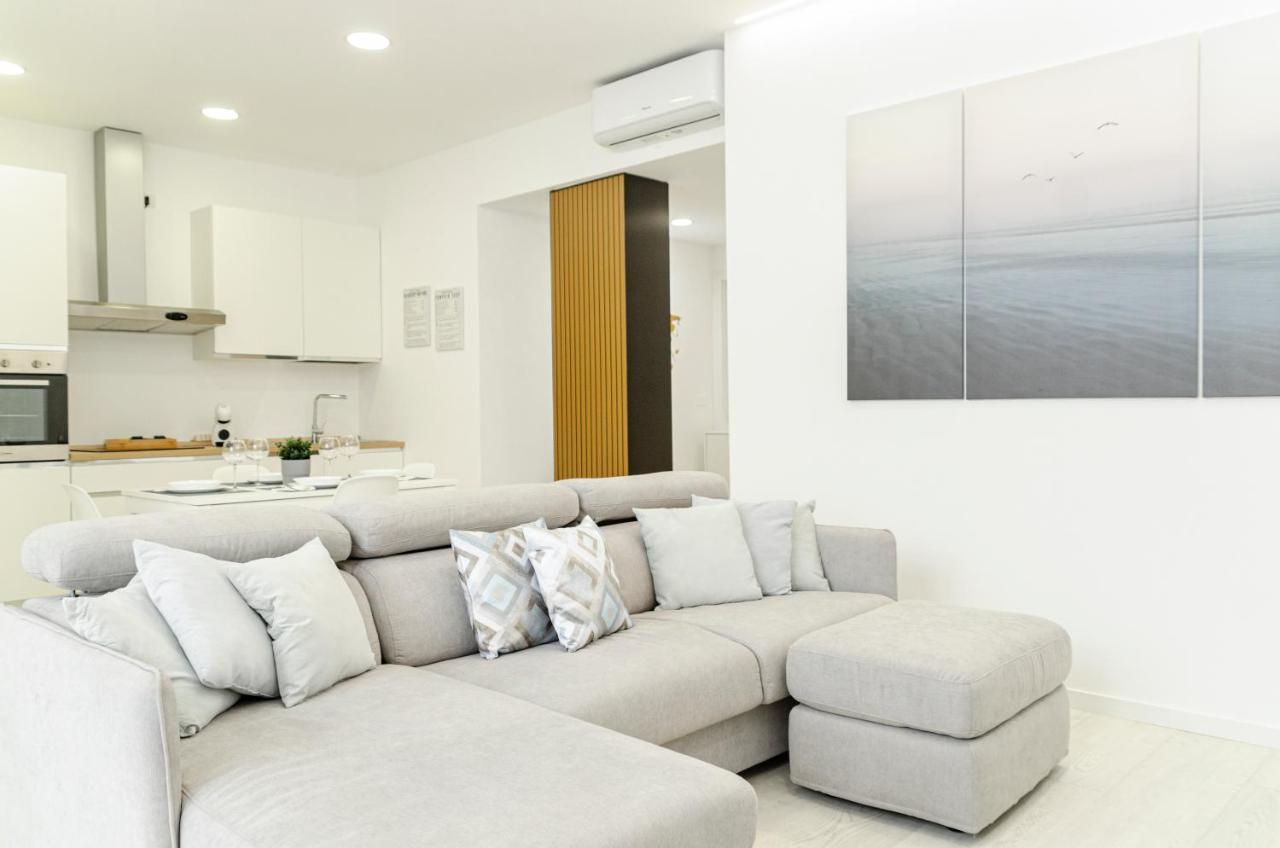Spa & Relax Aesthetic Apartment 50M Dal Mare Monopoli Exterior photo